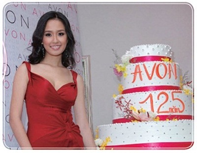 Mai Phuong Thuy - Avon